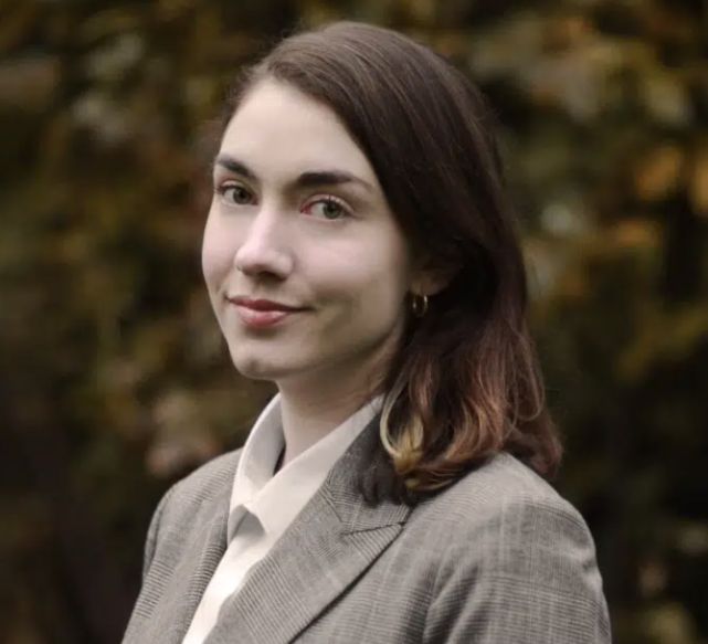 Dr Maryanne Saunders,