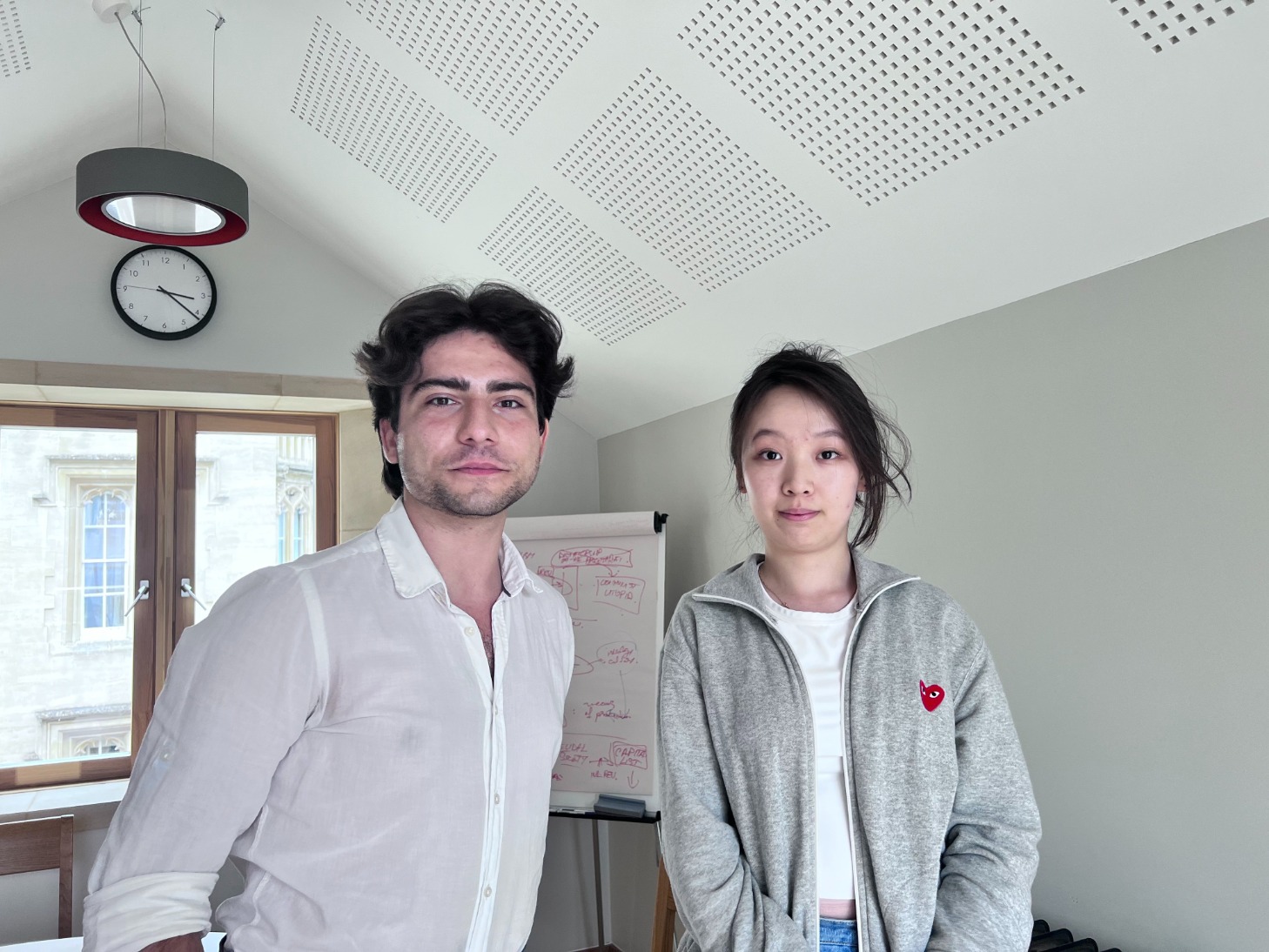 20230825_142124882_iOS